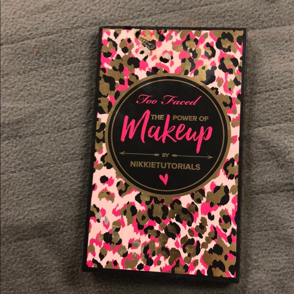 Too faced power of makeup